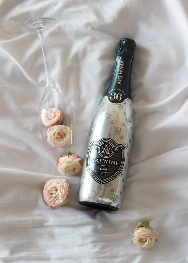 Artwine Brut White 2015 Gift Boxed